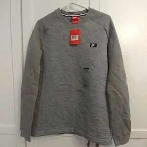 Nike pullover crew neck